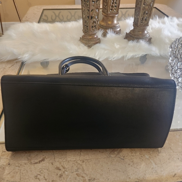 Michael Kors Black Avril Leather Satchet ⚫️ - Picture 8 of 10